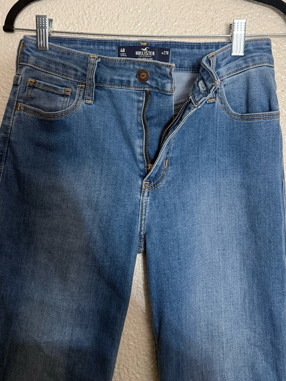 Hollister Y2K Mid-Rise Blue Flare bell bottom Jeans size 4R